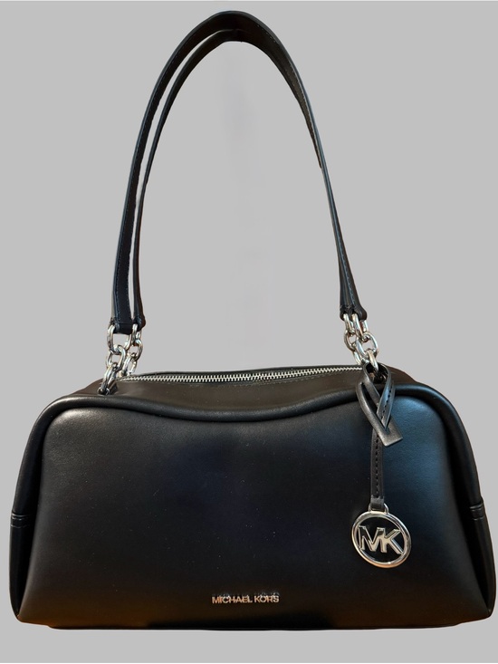 Michael Kors Handbags - NWT Michael Kors Cecily Medium Shoulder Bag